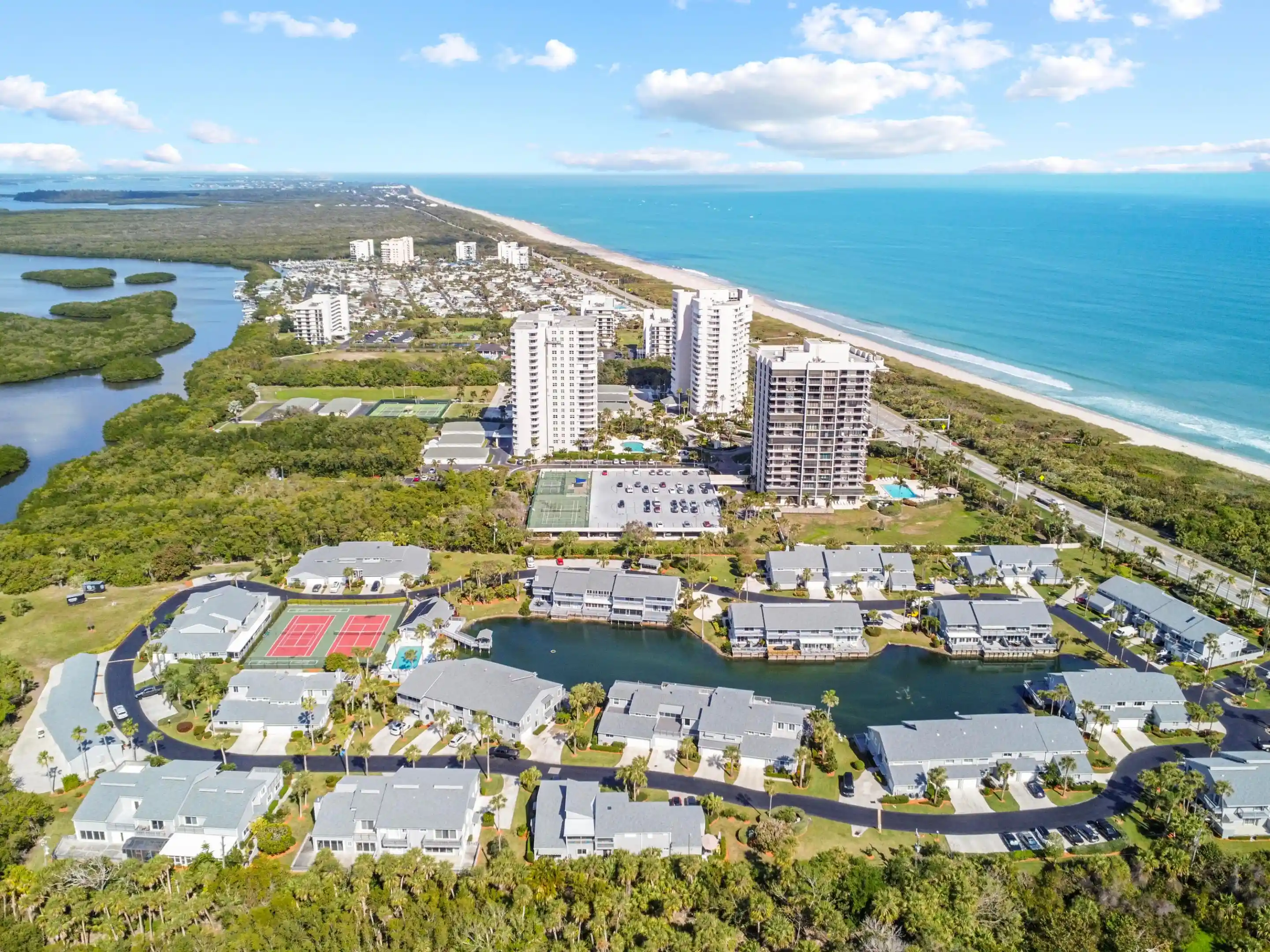 Listing Photo 1 - Condo for sale in 4949 N Hwy A1A located at 4949 N Hwy A1A, Fort Pierce, FL 34949 - Unit #196