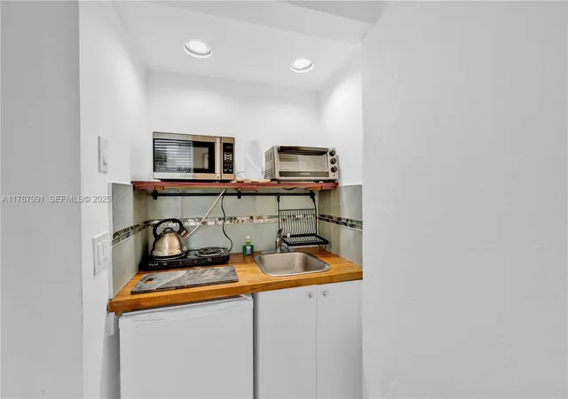 4th image of 255 W 24Th St #136, Miami Beach, FL 33140 | MLS# A11787991