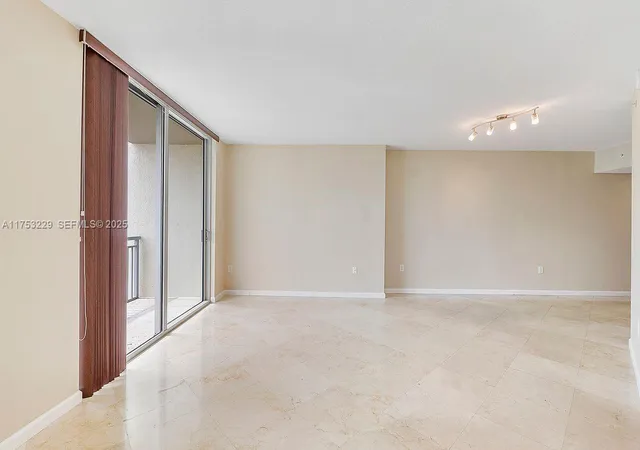 4th image of 9066 Sw 73Rd Ct #1904, Miami, FL 33156 | MLS# A11753229
