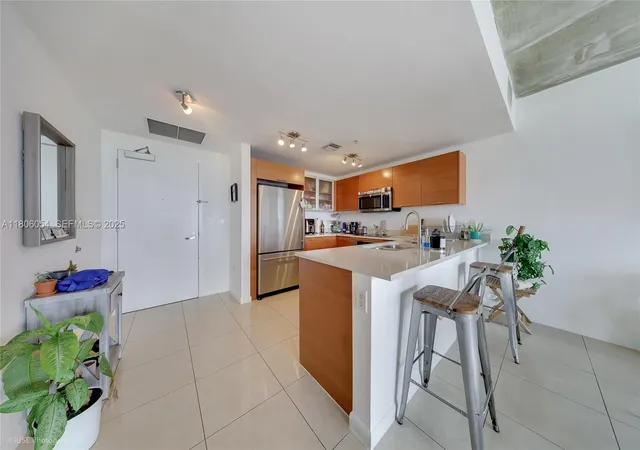 2nd image of 3250 Ne 1St Ave #1007, Miami, FL 33137 | MLS# A11806054