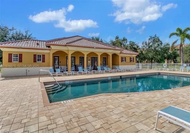 Homes for sale in Fort Myers, FL | 4105 Residence Dr #721, Fort Myers, FL 33901 | MLS# A11816555