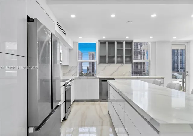 3rd image of 230 174Th St #1119, Sunny Isles Beach, FL 33160 | MLS# A11820707