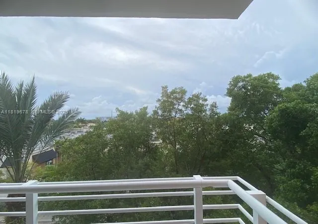 5th image of 2775 Ne 187Th St #407, Miami, FL 33180 | MLS# A11819678