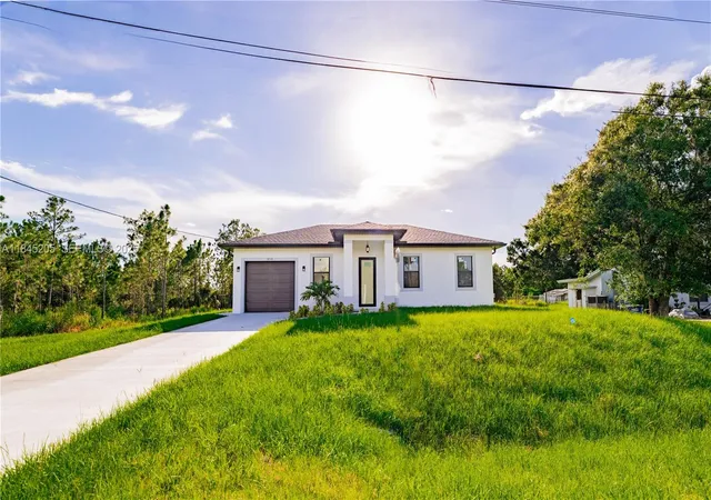 Homes for sale in Lehigh Acres, FL | 919 Glenn Ave, Lehigh Acres, FL 33972 | MLS# A11845205