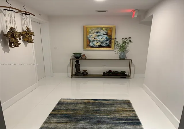 2nd image of 16385 Biscayne Blvd #1503 +2Parking, North Miami Beach, FL 33160 | MLS# A11848456