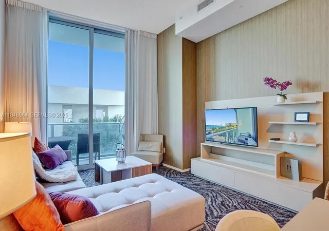 4th image of 4111 S Ocean Dr #304, Hollywood, FL 33019 | MLS# A11848964