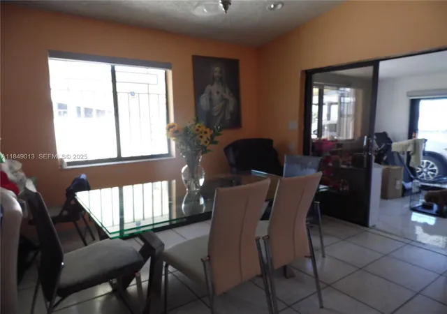 4th image of 1695 W 6Th Ave, Hialeah, FL 33010 | MLS# A11849013