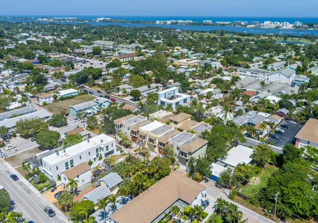 32nd image of 219 N L St #111, Lake Worth Beach, FL 33460 | MLS# R11078151