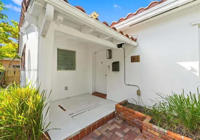 39th image of 738 Fernwood Rd, Key Biscayne, FL 33149 | MLS# A11838855