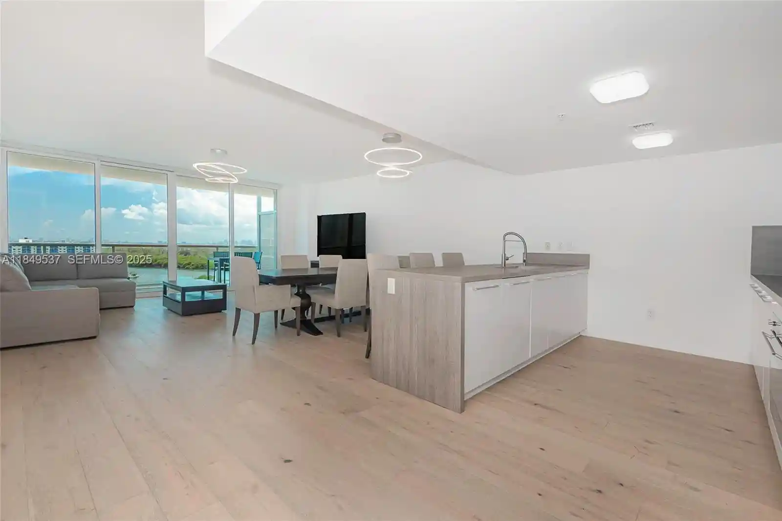 400 Sunny Isles Blvd, 400 Sunny Isles Blvd, Sunny Isles Beach, FL 33160