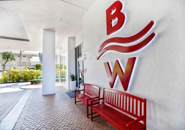 3rd image of 2600 E Hallandale Beach Blvd #T3107, Hallandale Beach, FL 33009 | MLS# A11535103