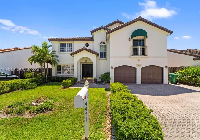 Homes for sale in Miami, FL | 4471 Sw 154th Ct, Miami, FL 33185 | MLS# A11849888