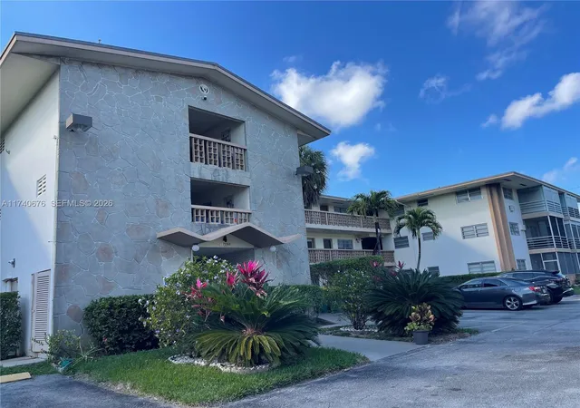 1st image of 17090 Ne 14Th Ave #314, North Miami Beach, FL 33162 | MLS# A11740676