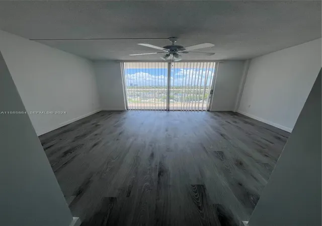 4th image of 1351 Ne Miami Gardens Dr #1121E, Miami, FL 33179 | MLS# A11585884
