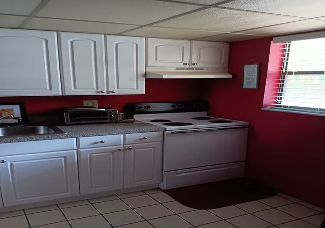 5th image of 2304 S Cypress Bend Dr #313, Pompano Beach, FL 33069 | MLS# F10490950