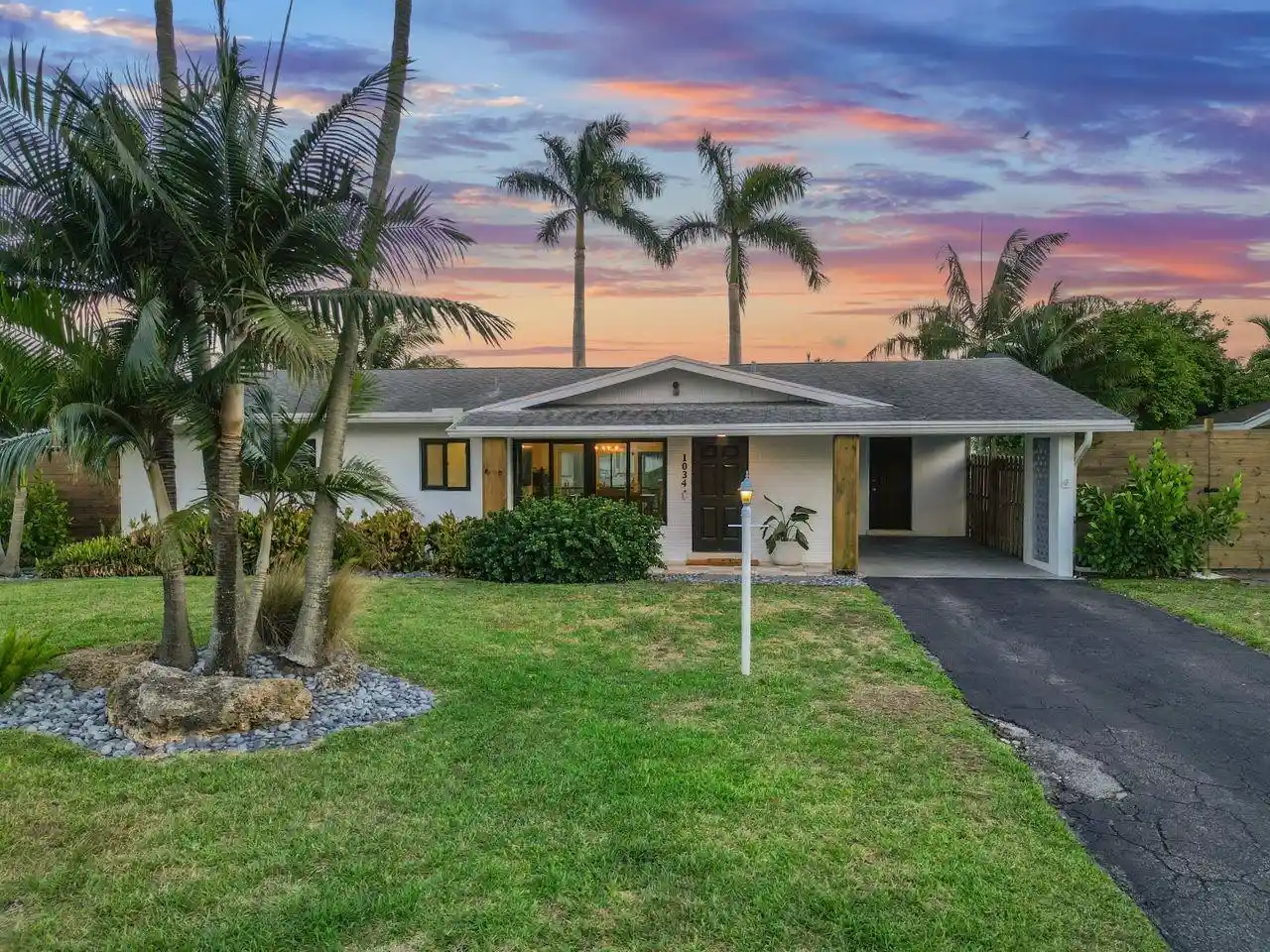 Photo 1 of Single family home for sale at 1034 Sw 24th Ave, Boynton Beach, FL 33426 | MLS# F10444736 | Listing updated on 2026-09-23