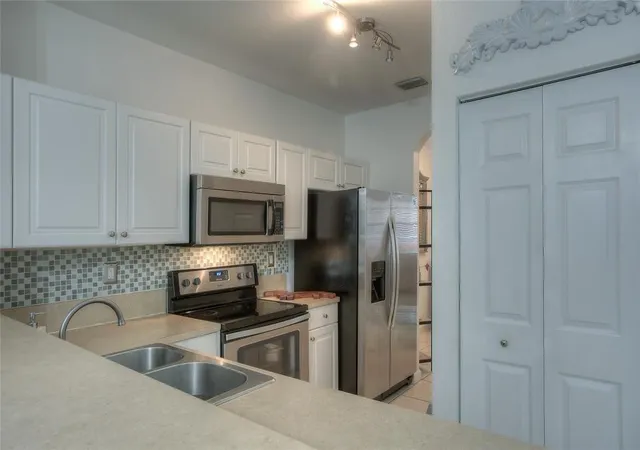 5th image of 3360 Ne 14Th Dr #106-30, Homestead, FL 33033 | MLS# F10465413