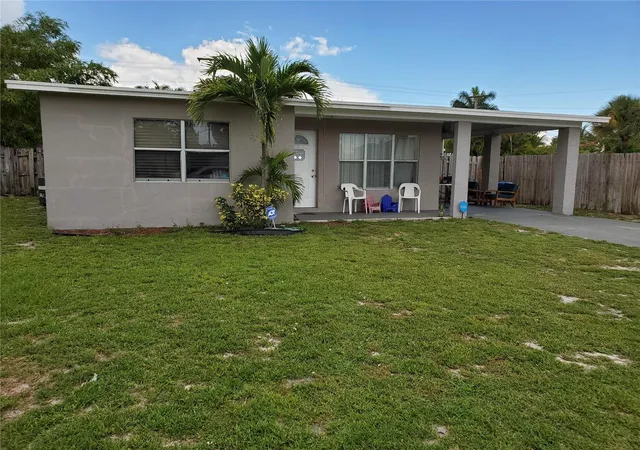 4th image of 811 S Broadway, Lantana, FL 33462 | MLS# F10447621