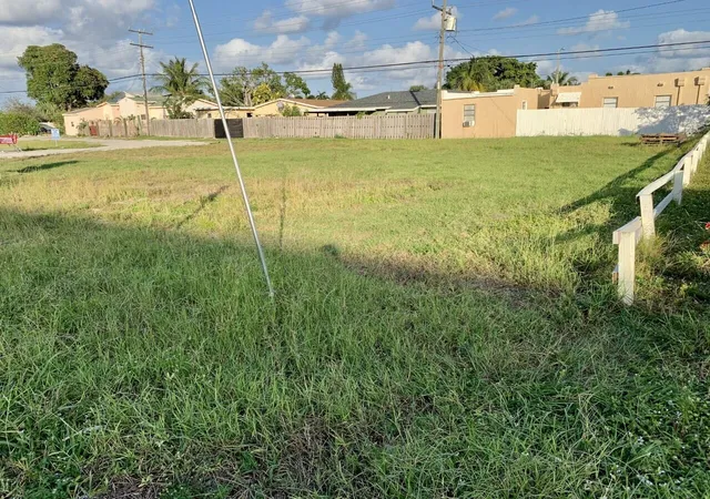 10th image of 1616 N Dixie Hwy, Lake Worth Beach, FL 33460 | MLS# R11085097