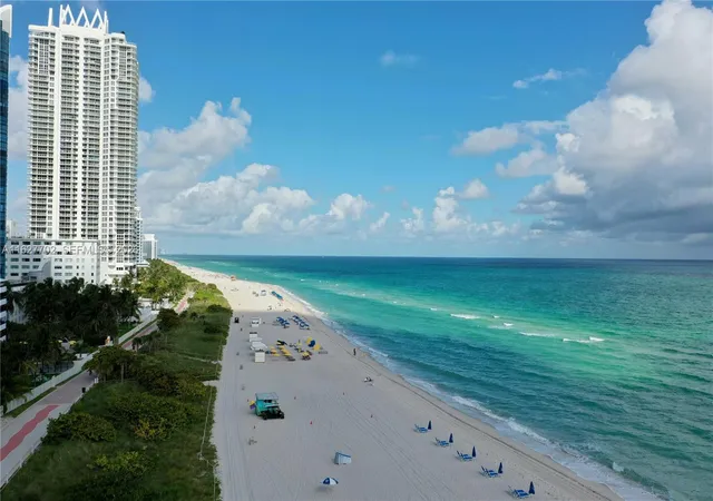 3rd image of 6039 Collins Ave #1728, Miami Beach, FL 33140 | MLS# A11627702