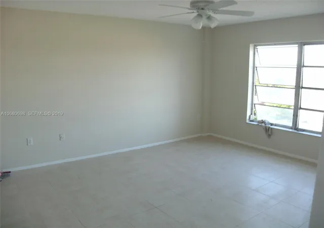 3rd image of 4174 Inverrary Dr #911, Lauderhill, FL 33319 | MLS# A10680698