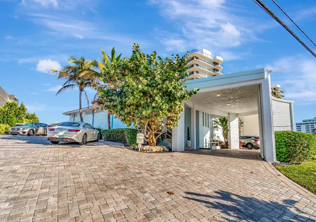 Photo 3 of Condo for sale at 2711 S Ocean 0020 Blvd #2, Highland Beach, FL 33487 | MLS# R11057618 | Listing updated on 2026-09-23