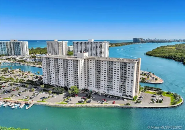 4th image of 400 Kings Point Dr #1219, Sunny Isles Beach, FL 33160 | MLS# A11584876