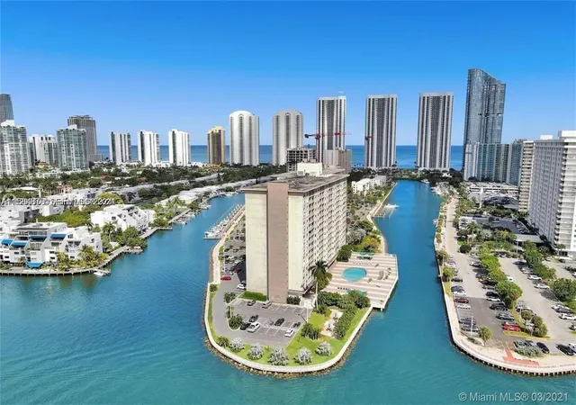 5th image of 400 Kings Point Dr #1219, Sunny Isles Beach, FL 33160 | MLS# A11584876