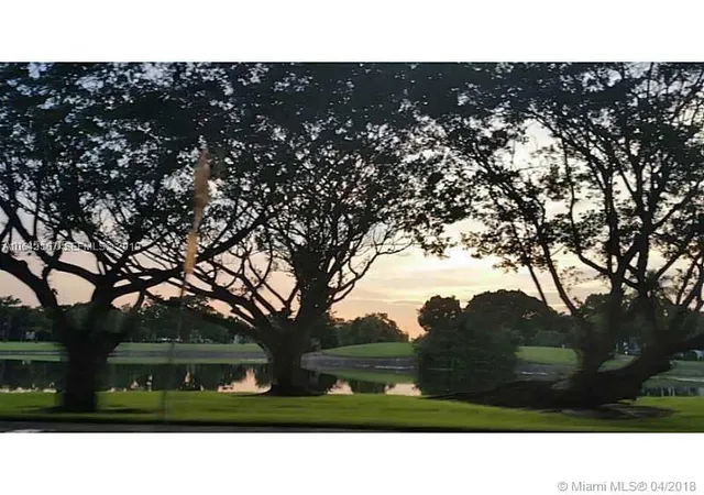 2nd image of 4164 Inverrary Dr #813, Lauderhill, FL 33319 | MLS# A10642167