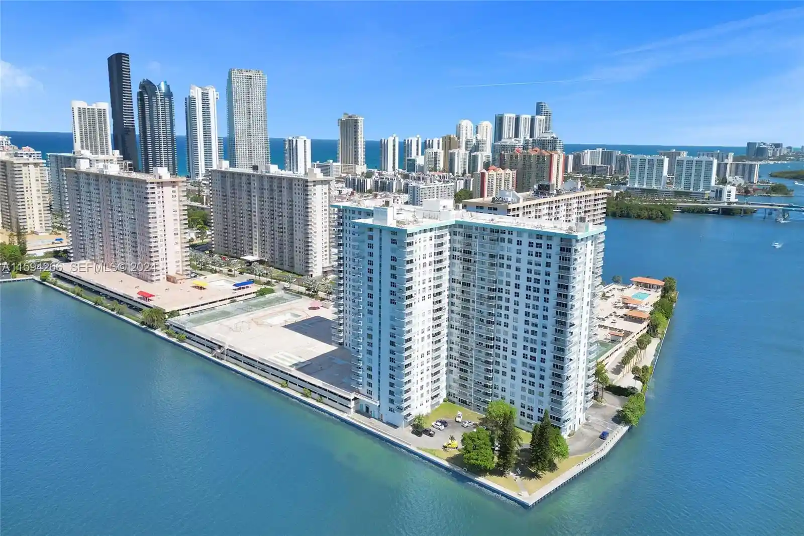 301 174Th St, 301 174Th St, Miami Beach, FL 33160