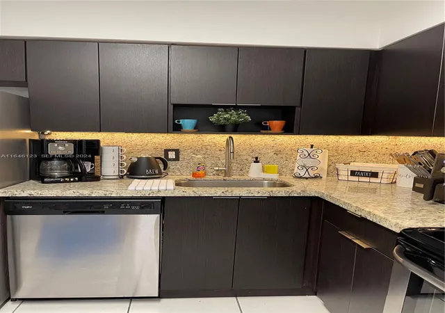5th image of 5151 Collins Ave, North Miami Beach, FL 33140