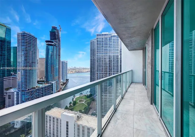 2nd image of 55 Se 6Th St #3401, Miami, FL 33131 | MLS# A11644241