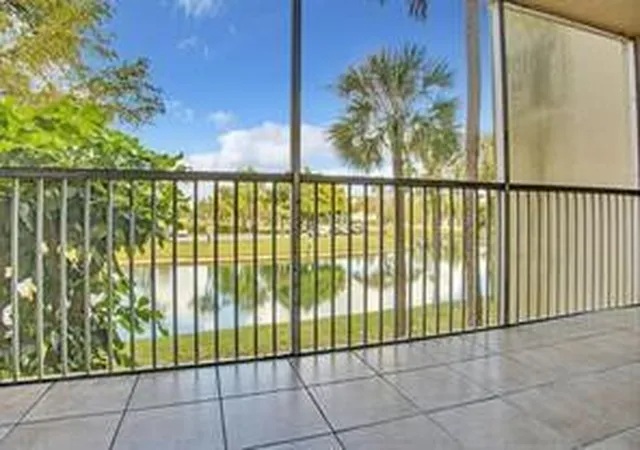 Homes for sale in Lauderdale Lakes, FL | 3121 Nw 47th Ter #301, Lauderdale Lakes, FL 33319 | MLS# F10399500