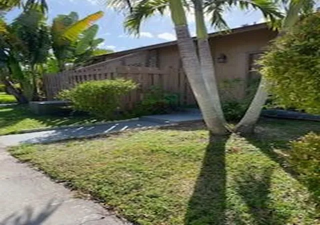 2nd image of (Undisclosed), Miami, FL 33179 | MLS# F10423311