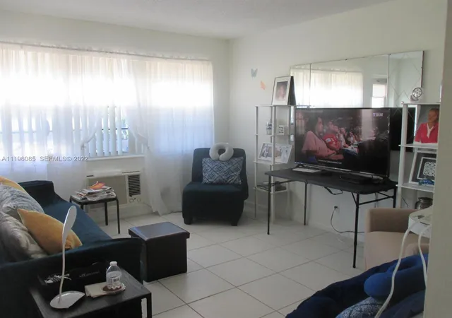 Homes for sale in West Palm Beach, FL | 95 Kent F, West Palm Beach, FL 33417