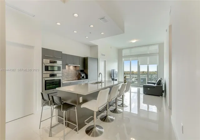 5th image of 7825 Nw 107Th Ave #816, Doral, FL 33178 | MLS# A11444382