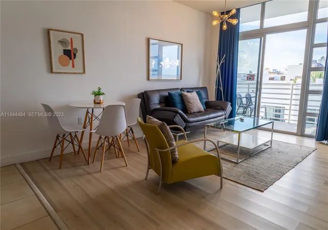 4th image of 1052 Ocean Dr #C503, Miami Beach, FL 33139 | MLS# A11444484