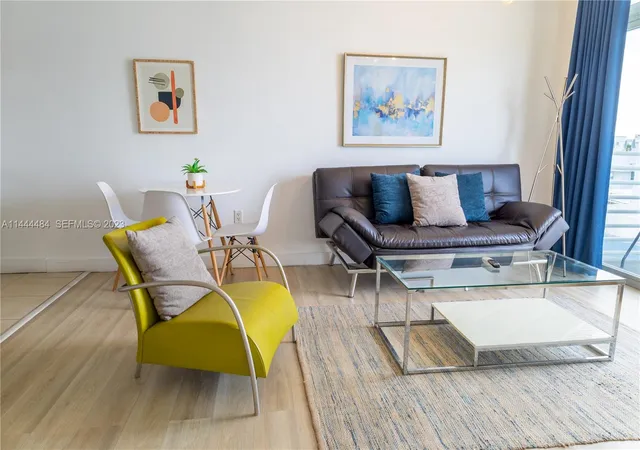 5th image of 1052 Ocean Dr #C503, Miami Beach, FL 33139 | MLS# A11444484