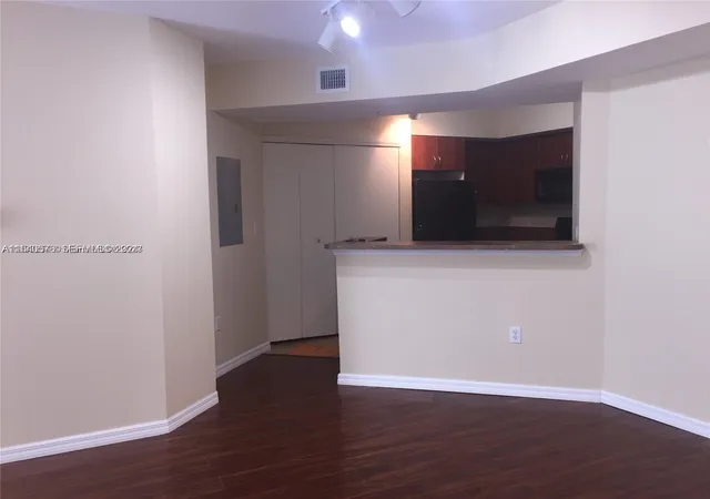 3rd image of 9201 Collins Ave #724, Surfside, FL 33154 | MLS# A11540576