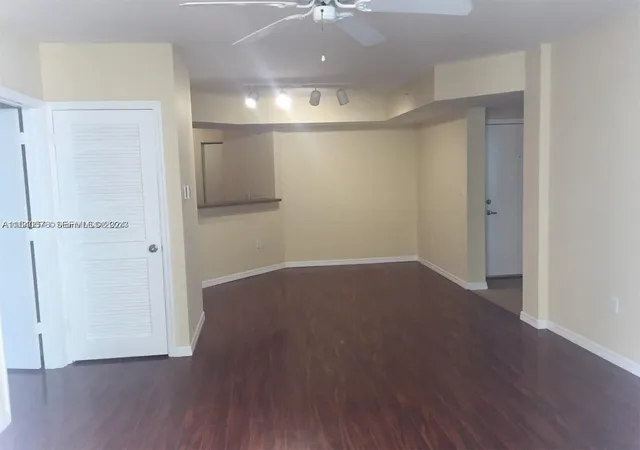 4th image of 9201 Collins Ave #724, Surfside, FL 33154 | MLS# A11540576