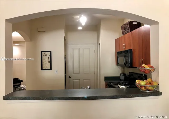 3rd image of 9172 Collins Ave #13, Surfside, FL 33154 | MLS# A11540498