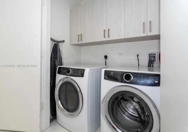 27th image of 851 Ne 1st Ave #1710, Miami, FL 33132 | MLS# A11636668