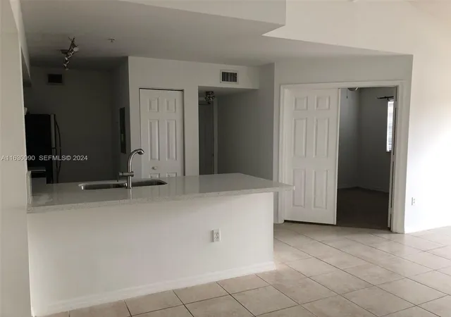 3rd image of 720 Sw 111Th Ave, Pembroke Pines, FL 33025
