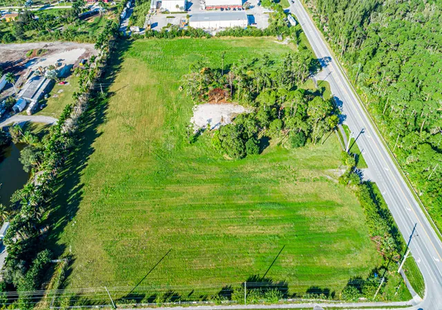 4th image of 12900 Okeechobee Blvd, Loxahatchee, FL 33470 | MLS# R10566906