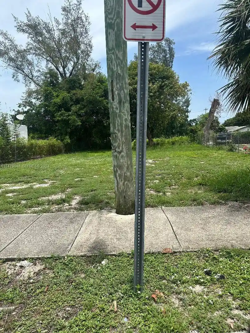 Photo 1 of Land for sale at 3508 Greenwood Ave, West Palm Beach, FL 33407 | MLS# A11479848 | Listing updated on 2026-05-22
