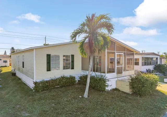 2nd image of 4920 Nw 2nd Ter, Pompano Beach, FL 33064 | MLS# R11056946