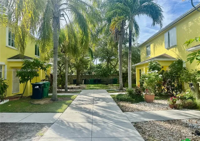 Homes for sale in Cutler Bay, FL | 19550 Sw 103Rd Ct #5, Cutler Bay, FL 33157 | MLS# A11851039