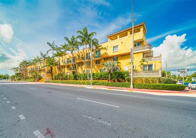 2nd image of 8888 Collins Ave #201, Surfside, FL 33154 | MLS# A11797791