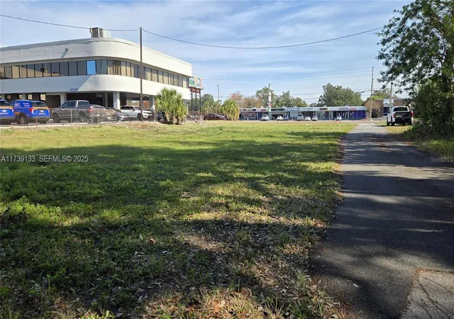 3rd image of 0 N Semoran Blvd N Semoran Blvd N Semoran Blvd, Orlando, FL 32807 | MLS# A11739133