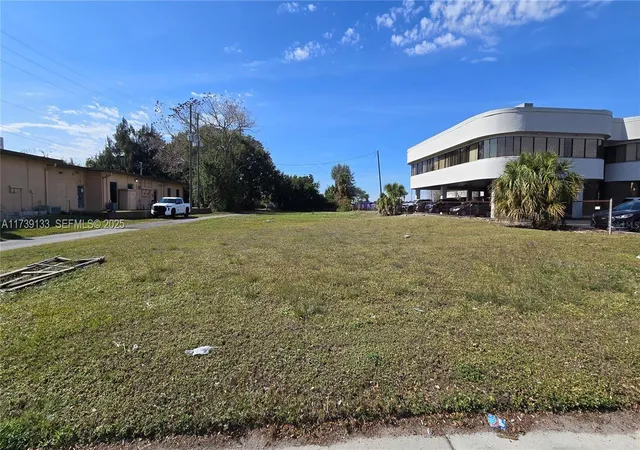 9th image of 0 N Semoran Blvd N Semoran Blvd N Semoran Blvd, Orlando, FL 32807 | MLS# A11739133